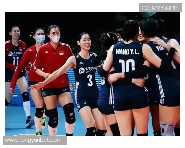 重庆排球队配合问题引发热议球迷对战术执行和团队默契展开激烈讨论